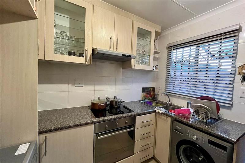 To Let 2 Bedroom Property for Rent in Klippoortje Gauteng