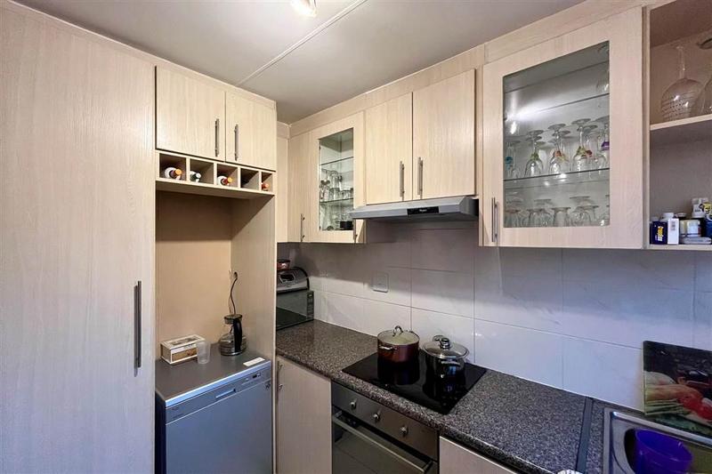 To Let 2 Bedroom Property for Rent in Klippoortje Gauteng