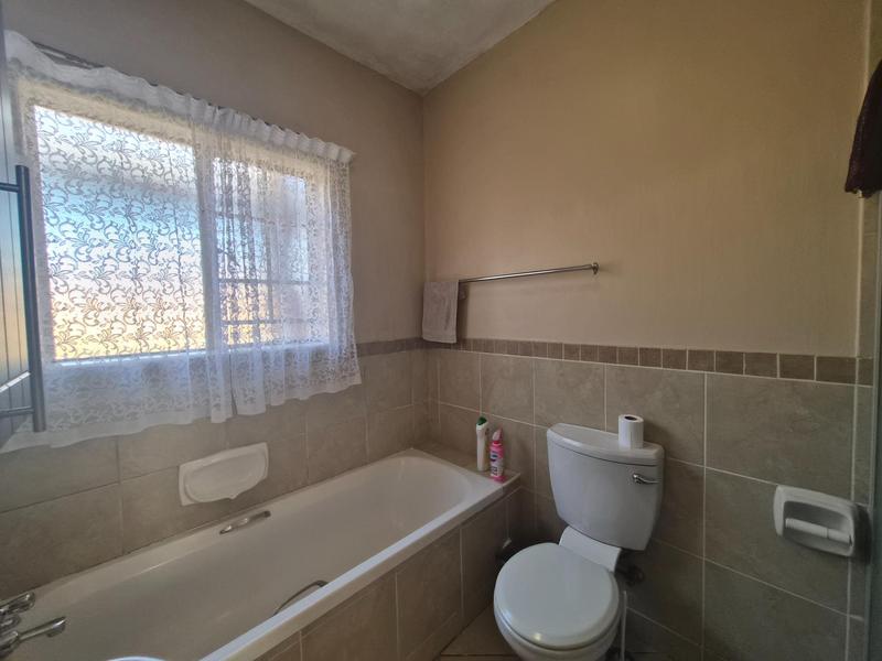 2 Bedroom Property for Sale in Mooikloof Ridge Gauteng