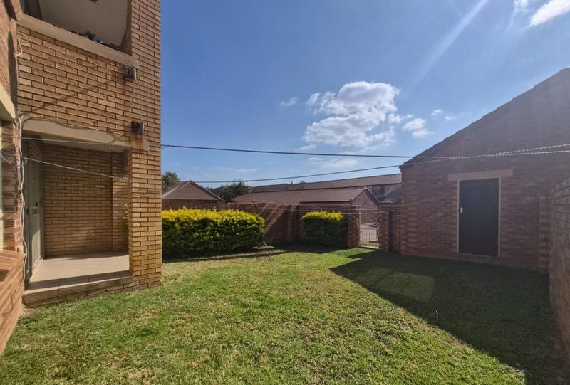 2 Bedroom Property for Sale in Mooikloof Ridge Gauteng