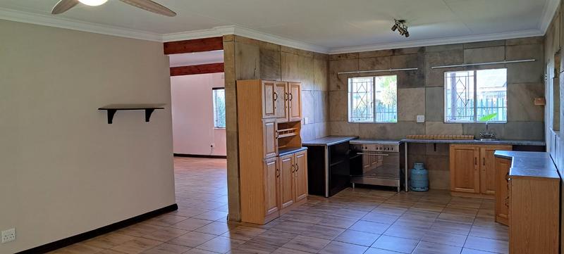 4 Bedroom Property for Sale in Van Riebeeck Park Gauteng