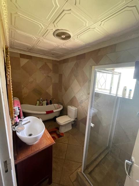 4 Bedroom Property for Sale in Van Riebeeck Park Gauteng