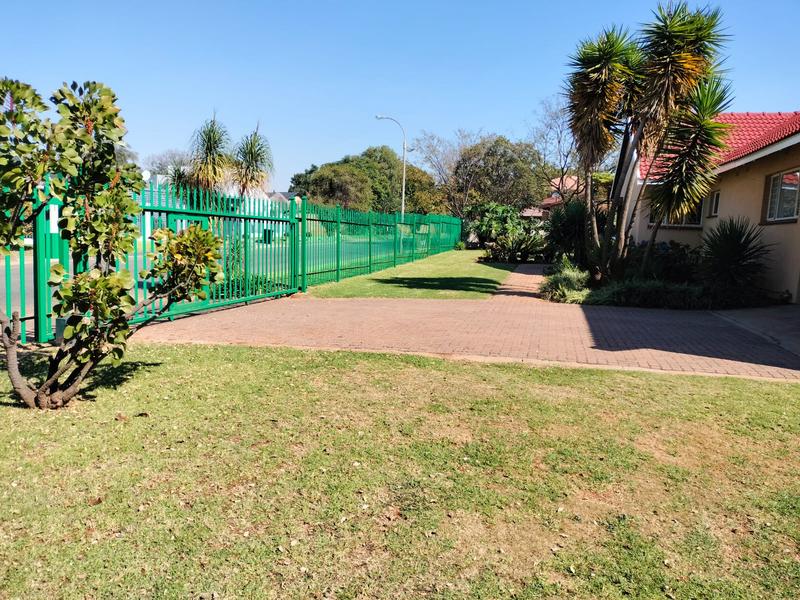 4 Bedroom Property for Sale in Van Riebeeck Park Gauteng