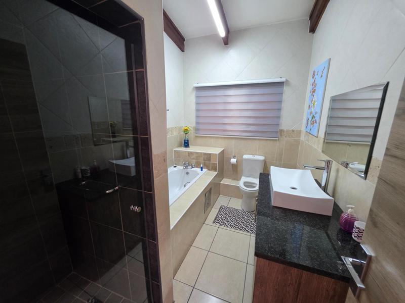 To Let 5 Bedroom Property for Rent in Rivonia Gauteng
