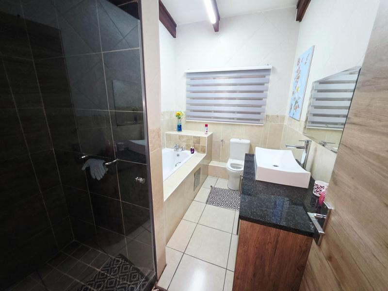 To Let 5 Bedroom Property for Rent in Rivonia Gauteng
