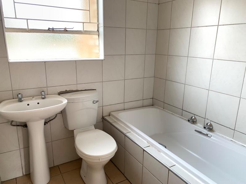 To Let 2 Bedroom Property for Rent in Heuwelsig Estate Gauteng