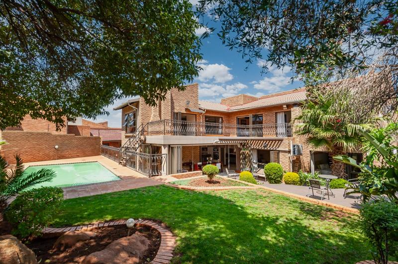 5 Bedroom Property for Sale in Meyersdal Gauteng