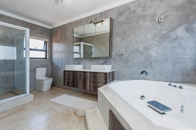 5 Bedroom Property for Sale in Meyersdal Gauteng
