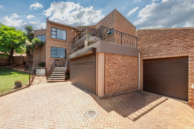 5 Bedroom Property for Sale in Meyersdal Gauteng