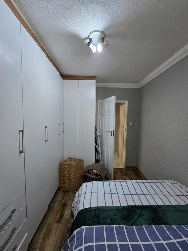 2 Bedroom Property for Sale in New Redruth Gauteng