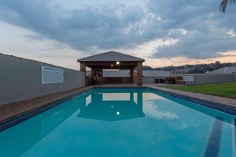 2 Bedroom Property for Sale in Bassonia Gauteng