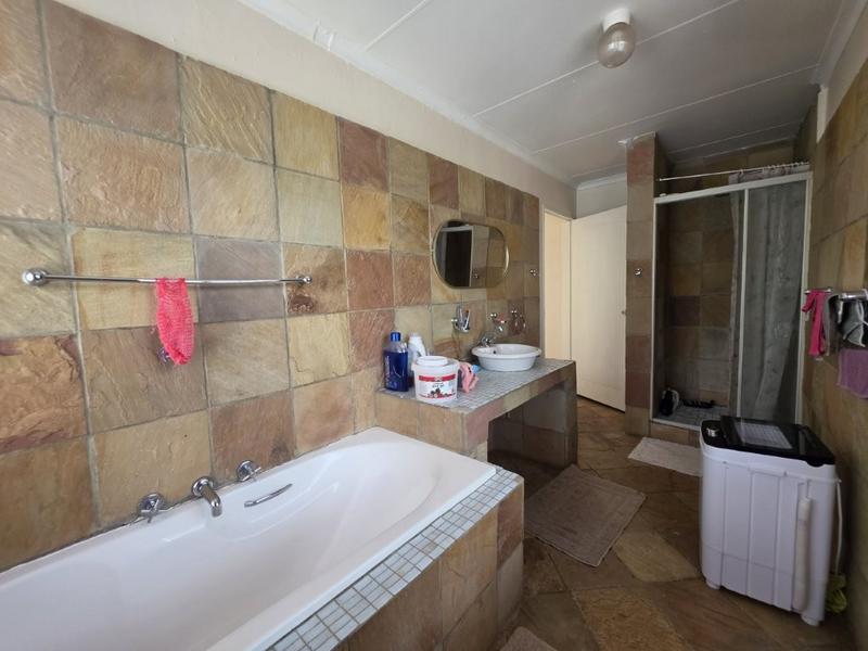 5 Bedroom Property for Sale in Walkerville Gauteng