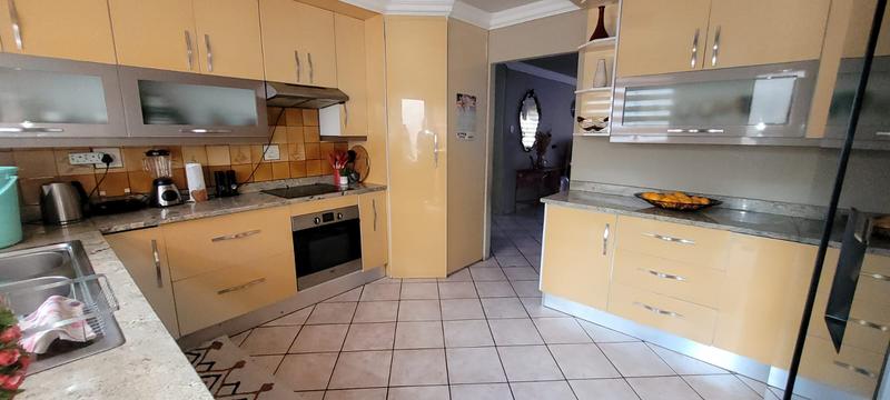 4 Bedroom Property for Sale in Liefde en Vrede Gauteng