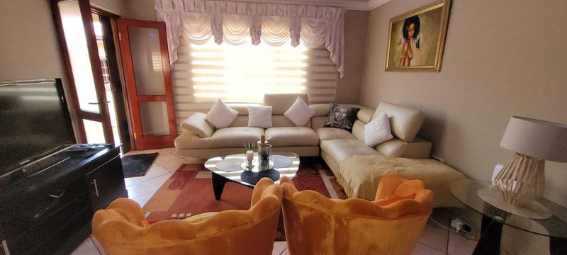 4 Bedroom Property for Sale in Liefde en Vrede Gauteng