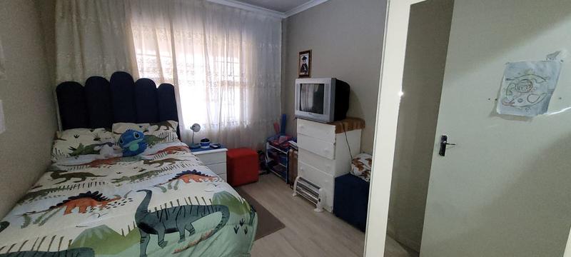 4 Bedroom Property for Sale in Liefde en Vrede Gauteng