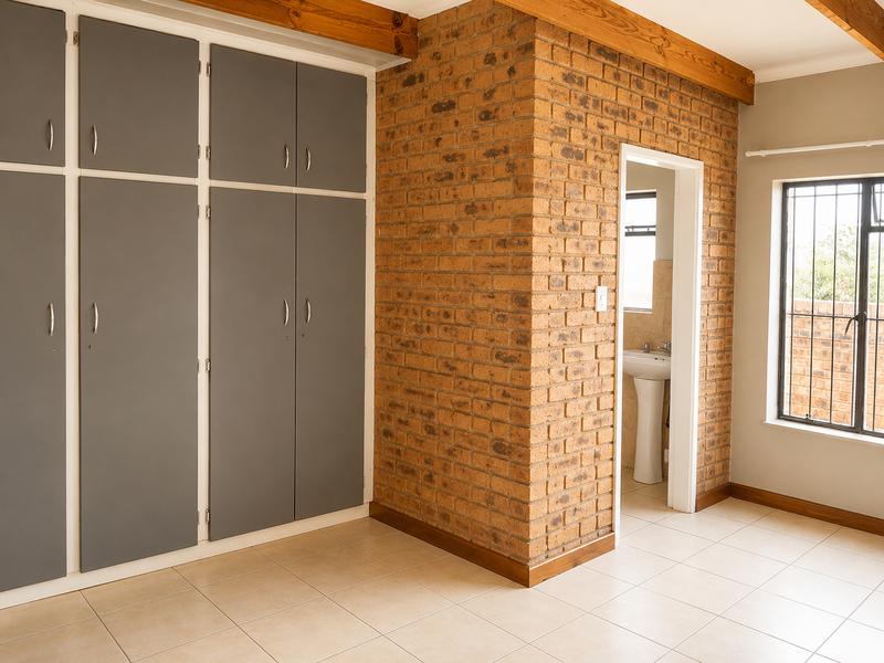 1 Bedroom Property for Sale in Paul Krugersoord Gauteng