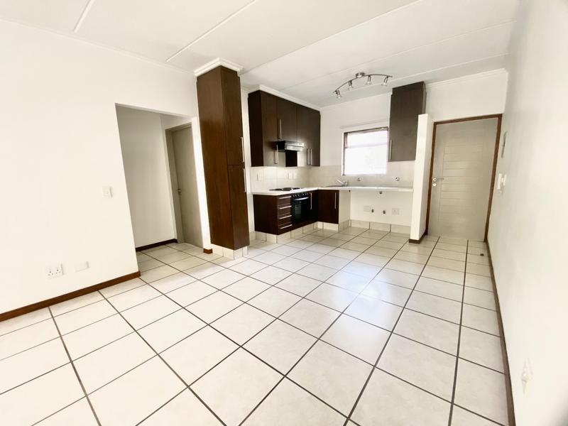 To Let 2 Bedroom Property for Rent in Lonehill Gauteng
