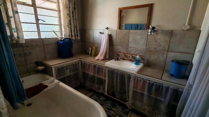 5 Bedroom Property for Sale in Lyttelton Manor Gauteng
