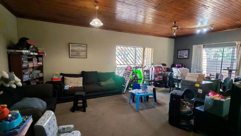 5 Bedroom Property for Sale in Lyttelton Manor Gauteng