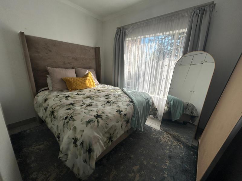 To Let 2 Bedroom Property for Rent in Rooihuiskraal Gauteng