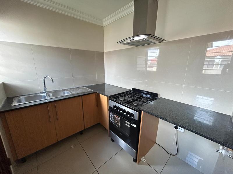To Let 5 Bedroom Property for Rent in The Reeds Gauteng