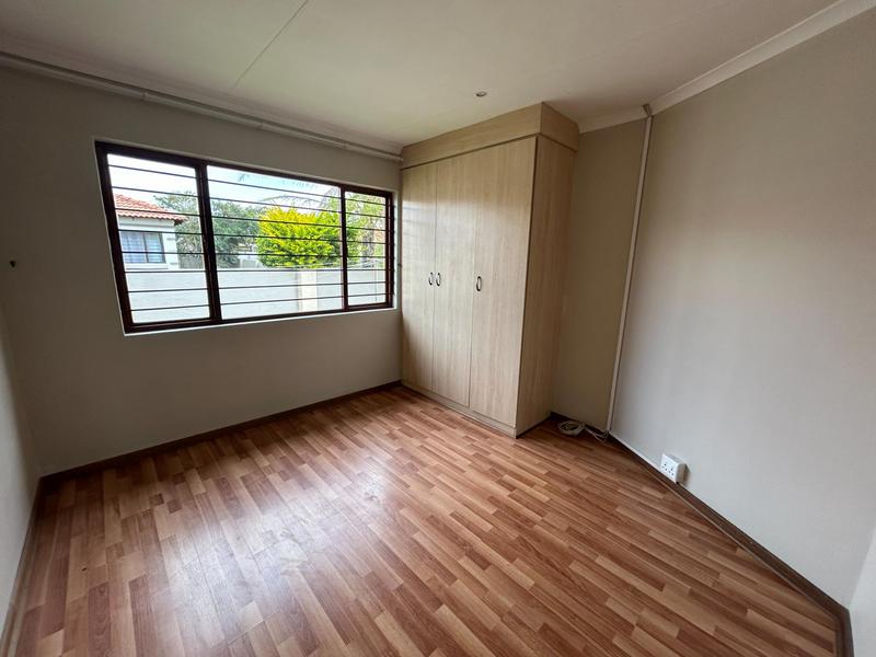 To Let 5 Bedroom Property for Rent in The Reeds Gauteng
