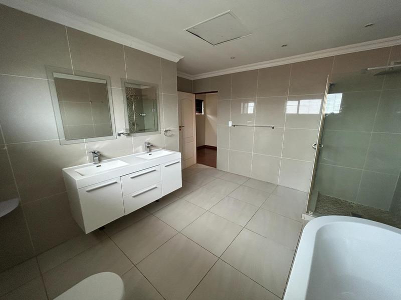 To Let 5 Bedroom Property for Rent in The Reeds Gauteng