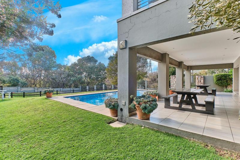 To Let 1 Bedroom Property for Rent in Lonehill Gauteng