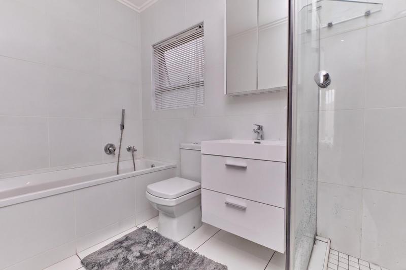 To Let 1 Bedroom Property for Rent in Lonehill Gauteng