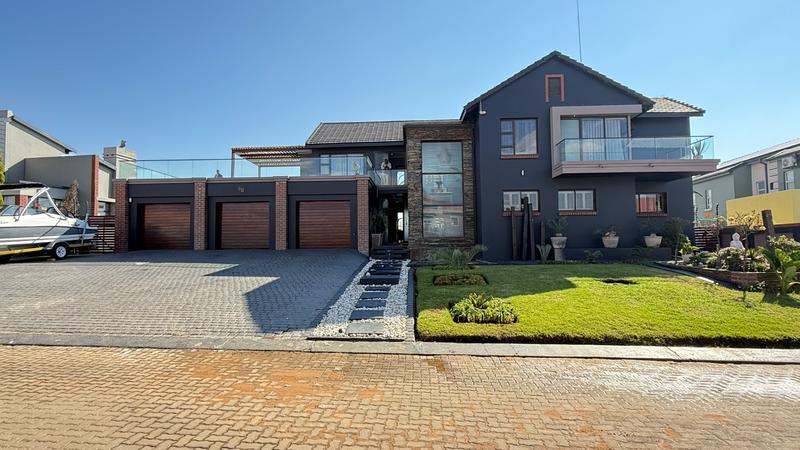 6 Bedroom Property for Sale in Aquavista Mountain Estate Gauteng