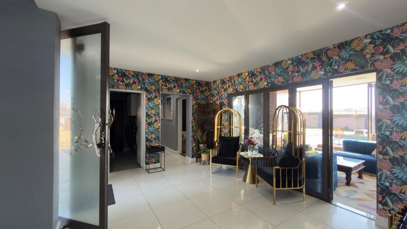 6 Bedroom Property for Sale in Aquavista Mountain Estate Gauteng
