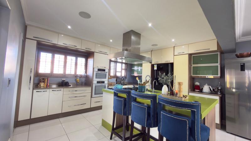 6 Bedroom Property for Sale in Aquavista Mountain Estate Gauteng