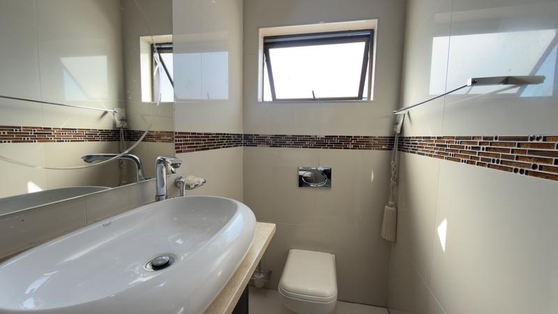 6 Bedroom Property for Sale in Aquavista Mountain Estate Gauteng