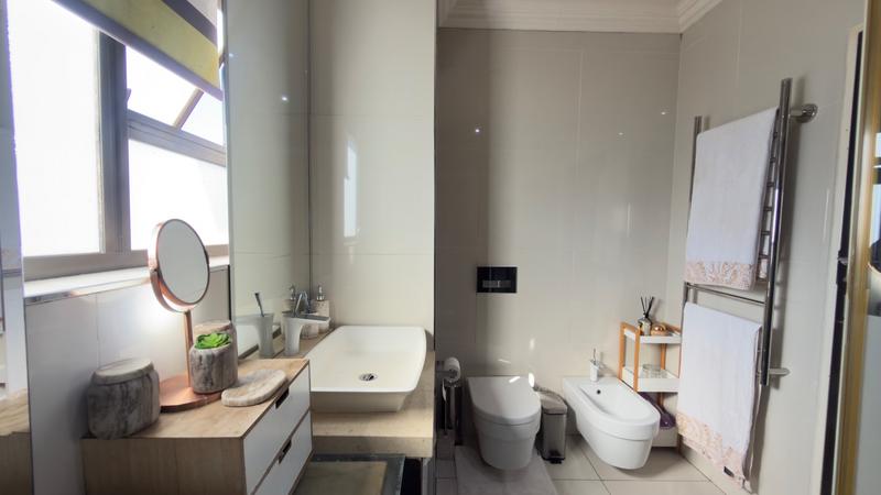 6 Bedroom Property for Sale in Aquavista Mountain Estate Gauteng