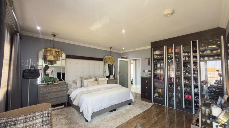 6 Bedroom Property for Sale in Aquavista Mountain Estate Gauteng