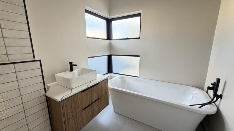 4 Bedroom Property for Sale in Fountainbrook Estate Gauteng