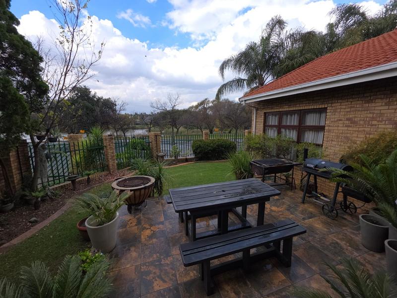 To Let 3 Bedroom Property for Rent in Blue Gill Estate Gauteng