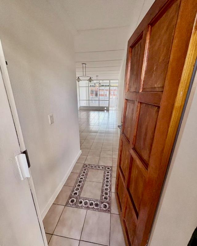 To Let 2 Bedroom Property for Rent in Sandringham Gauteng