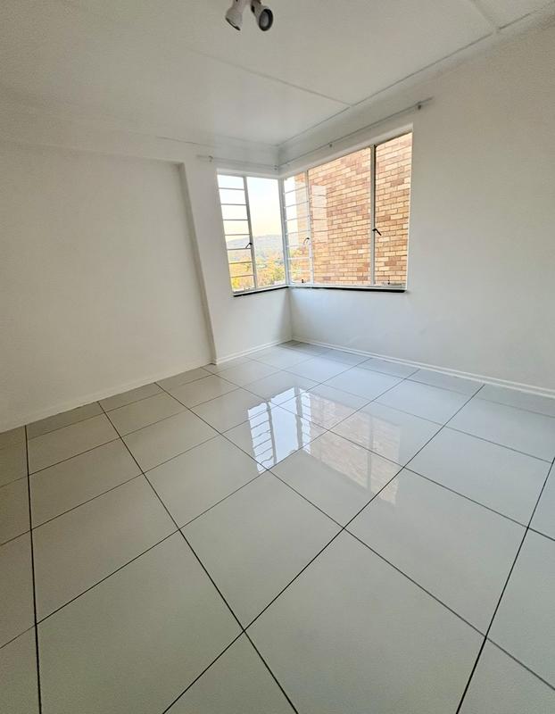 To Let 2 Bedroom Property for Rent in Sandringham Gauteng