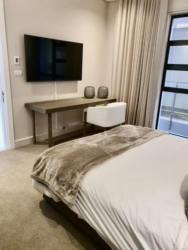 To Let 2 Bedroom Property for Rent in Houghton Estate Gauteng