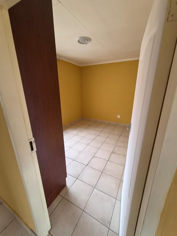 To Let 2 Bedroom Property for Rent in Erasmia Gauteng