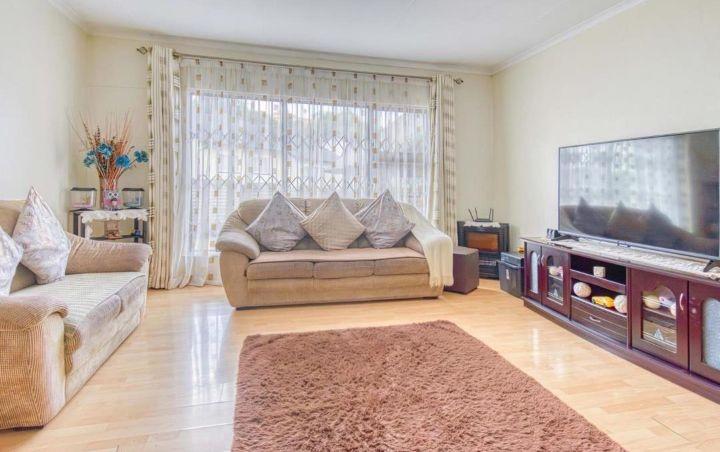 4 Bedroom Property for Sale in Ridgeway Gauteng