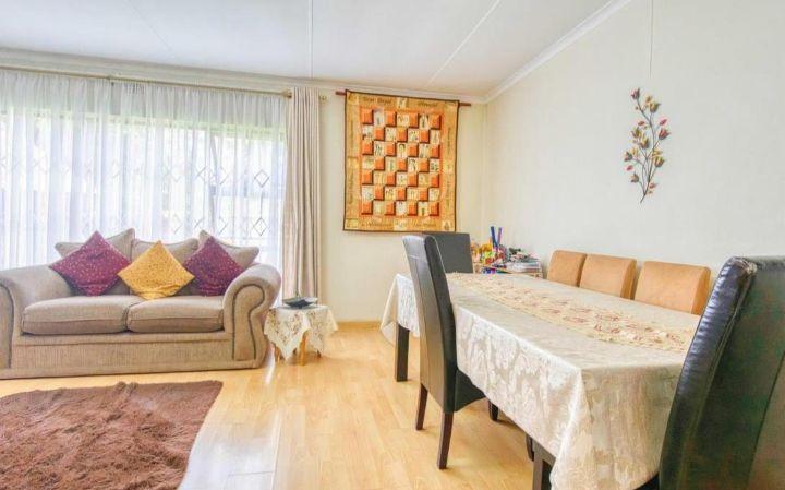 4 Bedroom Property for Sale in Ridgeway Gauteng