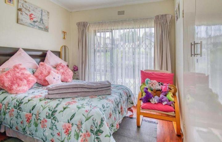 4 Bedroom Property for Sale in Ridgeway Gauteng
