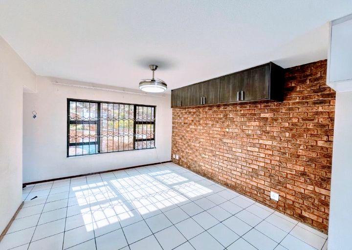 2 Bedroom Property for Sale in Ridgeway Gauteng
