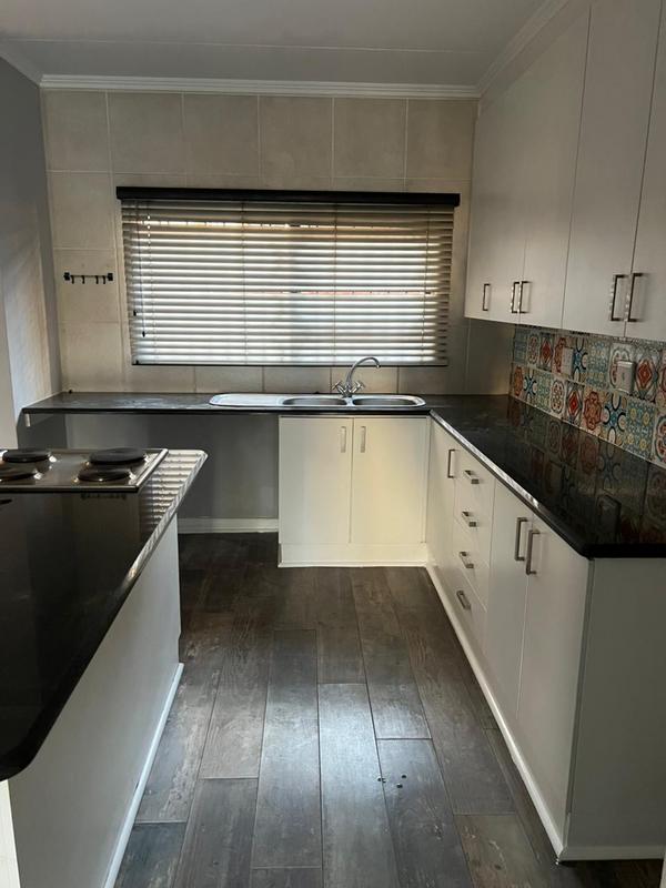 2 Bedroom Property for Sale in Sunninghill Gauteng