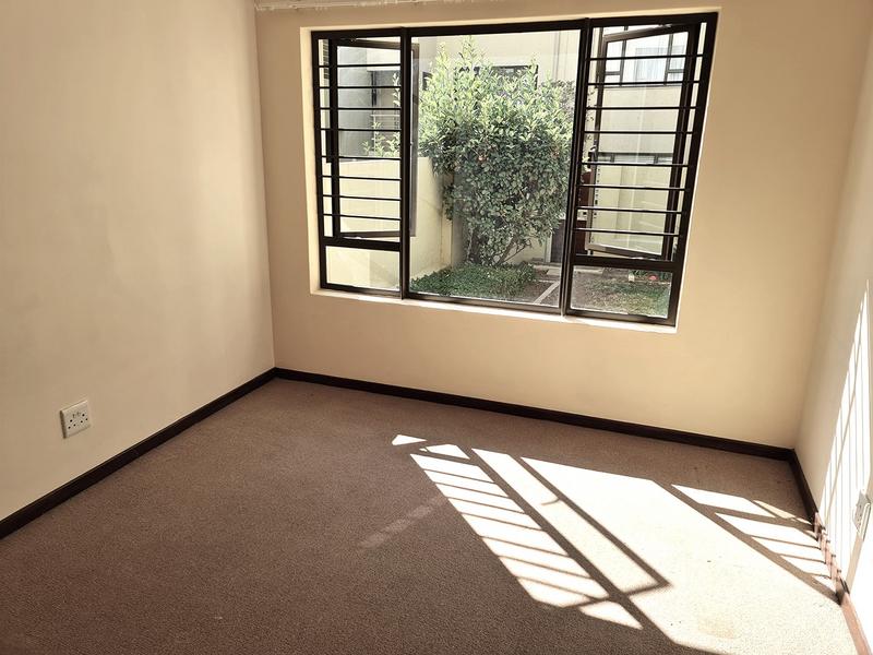 To Let 1 Bedroom Property for Rent in Bryanston Gauteng