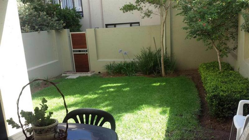 To Let 1 Bedroom Property for Rent in Bryanston Gauteng