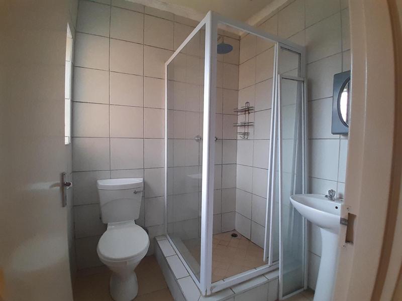 To Let 2 Bedroom Property for Rent in Heuwelsig Estate Gauteng
