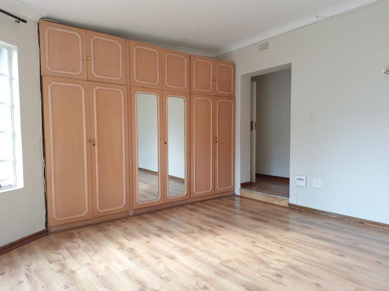 3 Bedroom Property for Sale in Roosevelt Park Gauteng